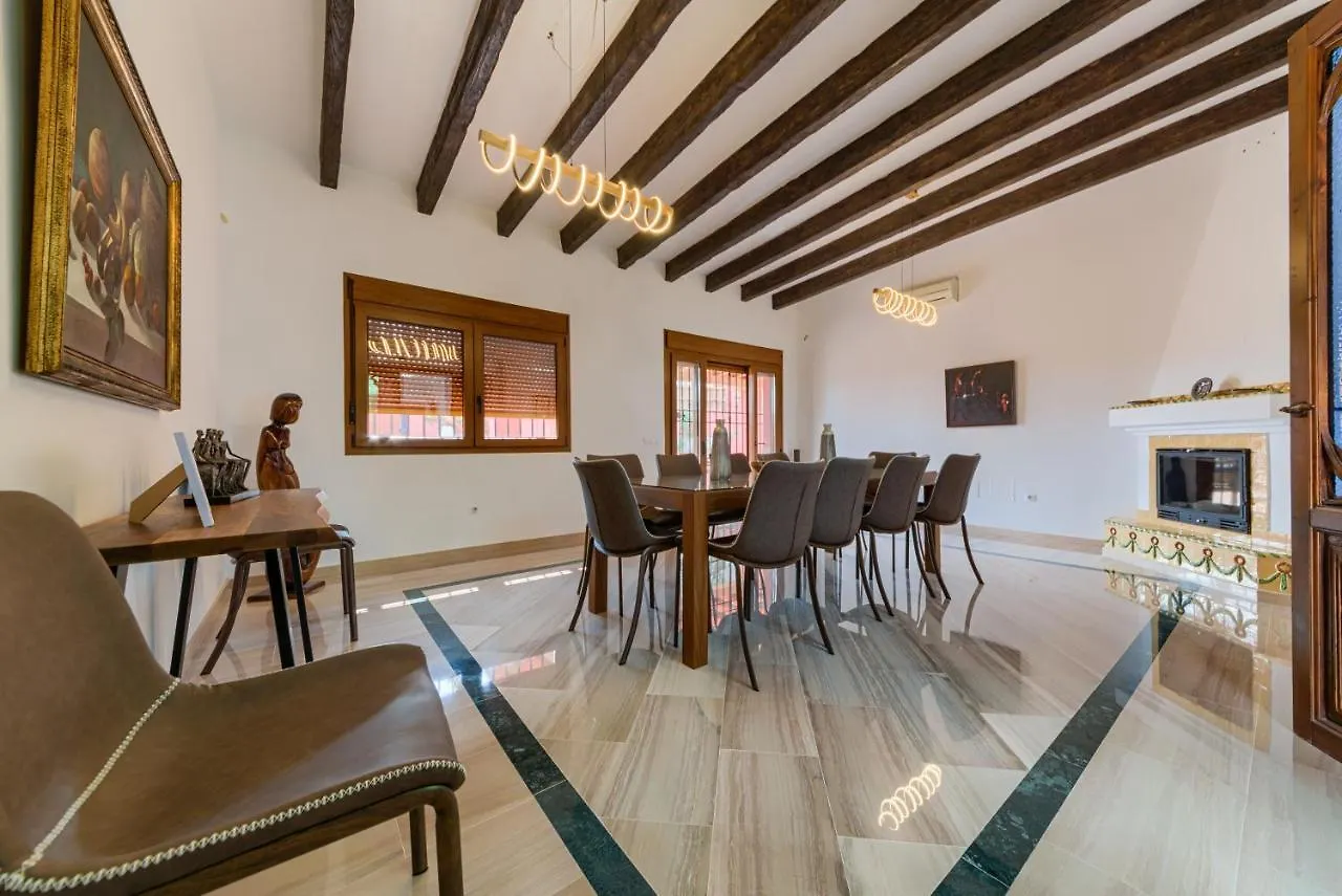 Holidays2Malaga Candado House Pool & Garden Tatil Evi